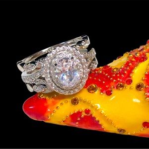 Sterling silver bridal set -stunning, sits in a “cradle”